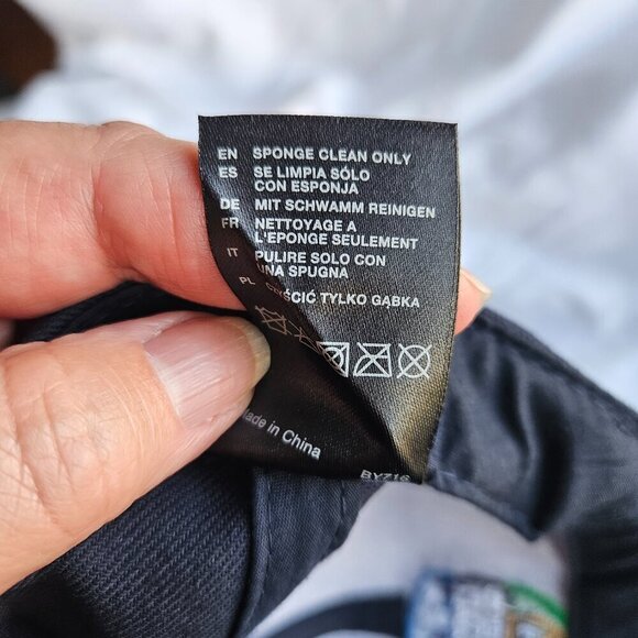 UCD Baseball Cap with a full coloured UCD crest centred on the front. NWT Navy - Picture 5 of 5